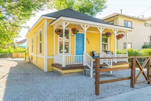 Exterior - Charming Boho 2BR Midtown - Fenced Yard for Pets (Reno)