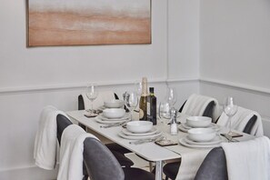 Dining - Mayfair’s Finest | Classically British | Luxury (London)