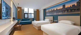 Xindi Hotel (Guangzhou Cultural Tourism City Huaguoshan Subway Station)