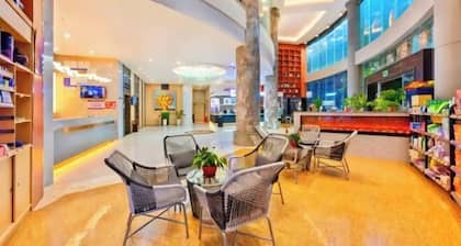 Xindi Hotel (Guangzhou Cultural Tourism City Huaguoshan Subway Station)