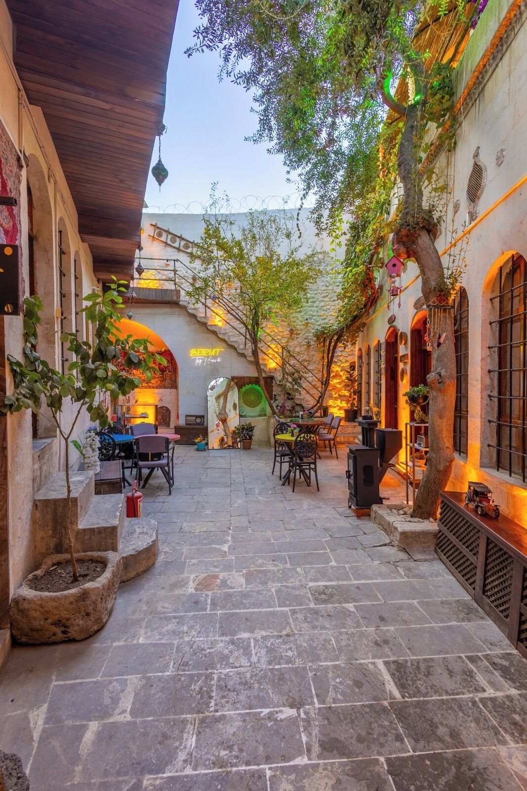 Room, Courtyard View | Living area | 33-inch LCD TV with satellite channels