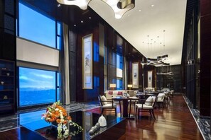 Lobby - Crowne Plaza CHENGDU PANDA GARDEN by IHG (Chengdu)
