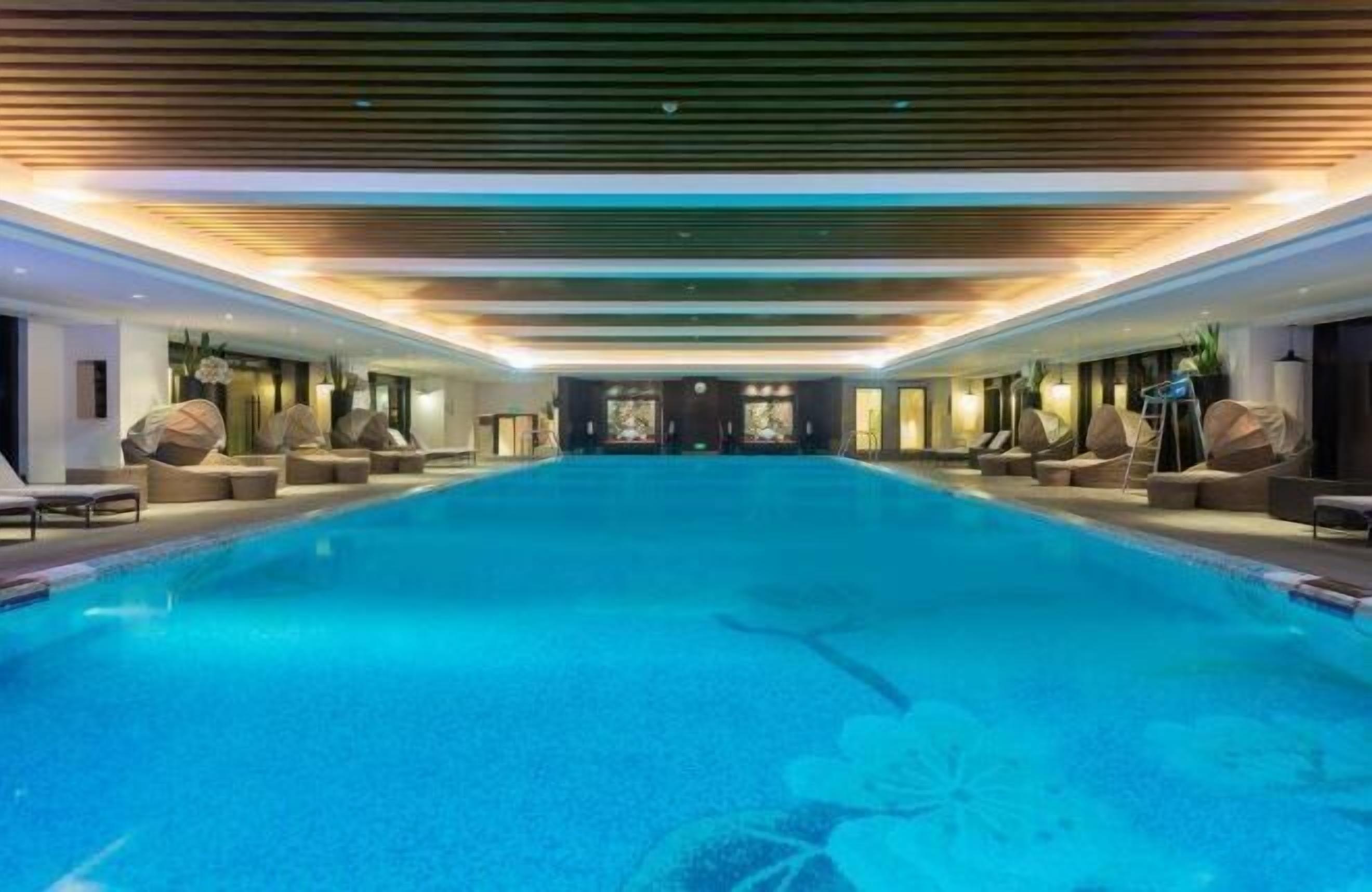 Piscine couverte