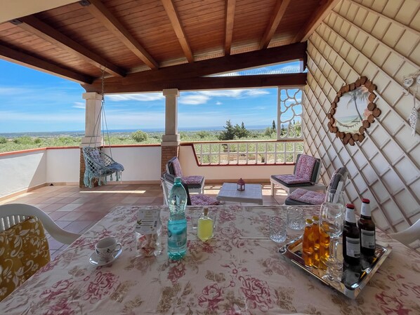 Outdoor dining - IN OROSEI APARTMENT WITH SEA VIEW VERANDA (OROSEI)