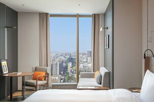 Classic Double Room | Desk, laptop workspace, blackout drapes, free WiFi