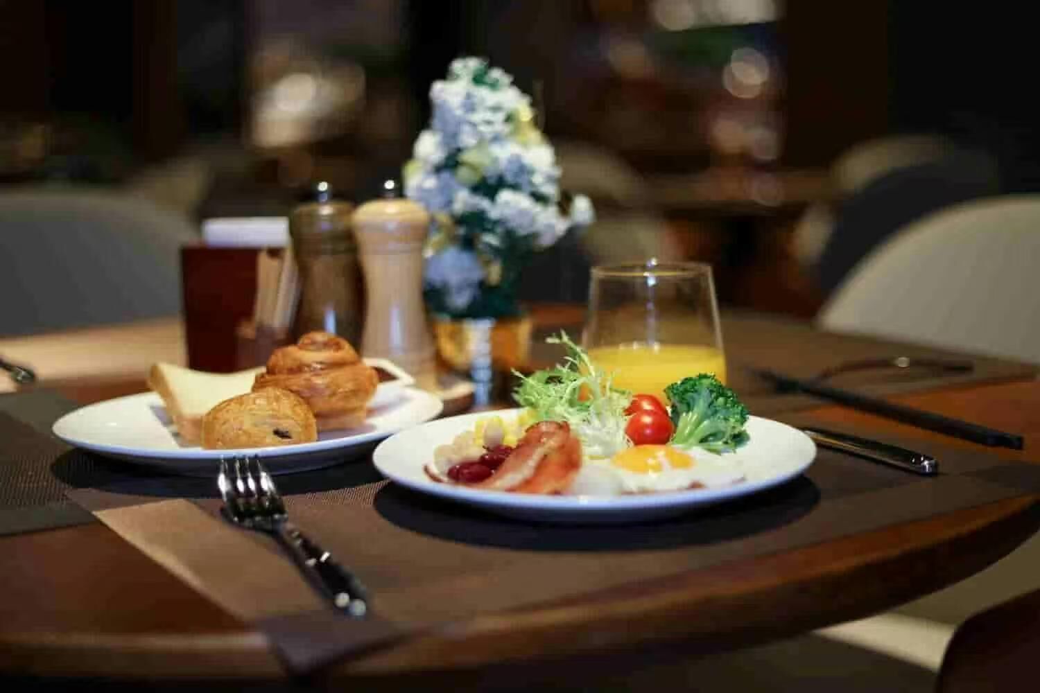 Desayuno buffet todos los días (con cargo) 