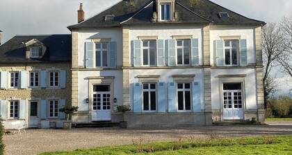10 minutes from the beaches, your refuge in a magnificent family estate.