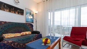 House, 2 Bedrooms, Terrace | Living room - Global Les Oranetes - By Global Rental Holidays 22340 (Llanca)