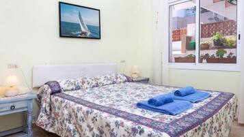 House, 2 Bedrooms, Terrace | 2 bedrooms