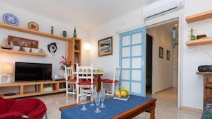 House, 2 Bedrooms, Terrace | Living room - Global Les Oranetes - By Global Rental Holidays 22340 (Llanca)
