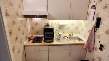 Herdplatte, Wasserkocher mit Kaffee-/Teezubehör, Wasserkocher, Toaster