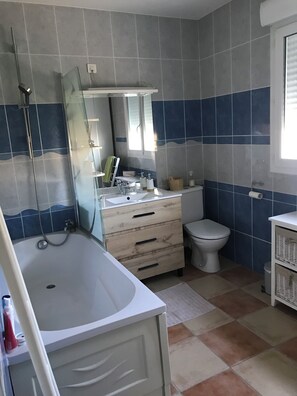 Bathroom - House Gujan Mestras, Bassin d'Arcachon Quartier La Hume Ideal family, 6 pers (Gujan Mestras)