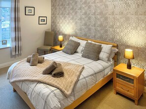 3 bedrooms, free WiFi, bed sheets
