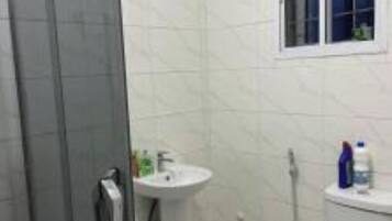 Toallas, jabón, papel higiénico