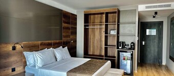 ONYX By Luna Hotel