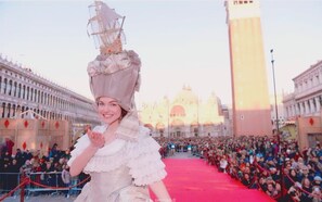 Bureau, espace de travail pour ordinateur portable, Wi-Fi gratuit