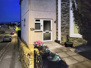 Exterior - 1 bedroom accommodation in Dunoon (Dunoon)