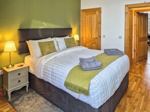 1 bedroom, free WiFi, bed sheets - 1 bedroom accommodation in Dunoon (Dunoon)