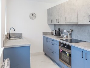 Dishwasher, highchair