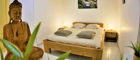 3 chambres, fer et planche Ă repasser, Wi-Fi, draps fournis