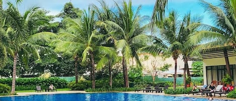 Piscine extérieure