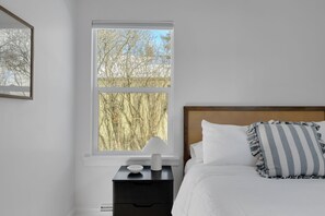 4 chambres, bureau, lit parapluie, Wi-Fi gratuit
