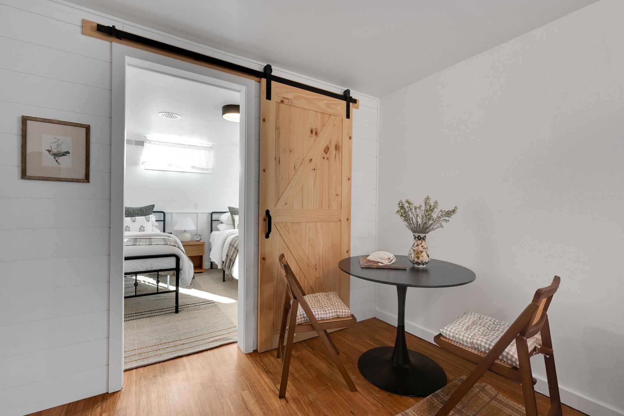 4 Schlafzimmer, Schreibtisch, Reisekinderbett, kostenloses WLAN