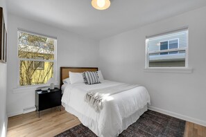 4 chambres, bureau, lit parapluie, Wi-Fi gratuit