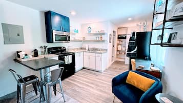 Microondas, horno y parrilla de estufa