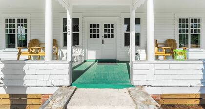 The Florida Cracker "THE PARKER HOUSE" Charming home in Brooksville,FLORIDA