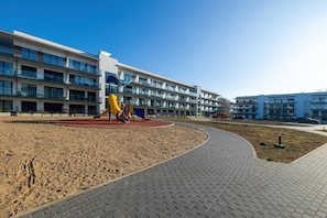 Apartment | Exterior - Apartment in Dziwnow by River and Beach (Dziwnów)