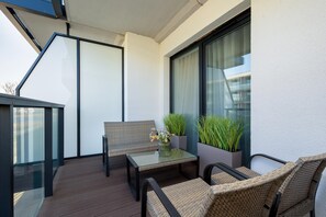 Apartment | Balcony - Apartment in Dziwnow by River and Beach (Dziwnów)