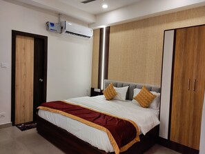 Rom – executive, ikke-røyk, privat bad | Sengetøy av topp kvalitet, dundyner, memory foam-senger og skrivebord