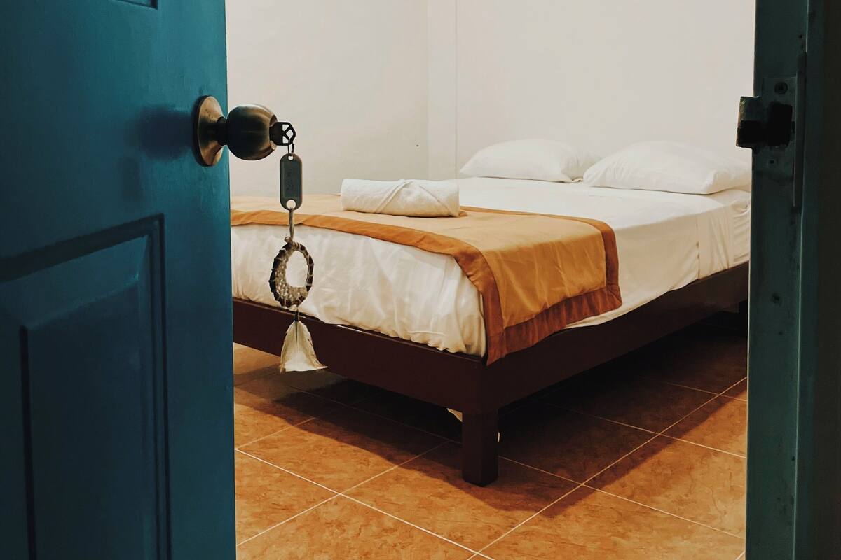 Down duvets, free WiFi
