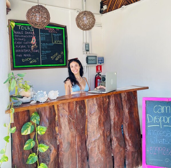 Reception - Pachamama Holbox - Hostel & Private Apartments (Isla Holbox)