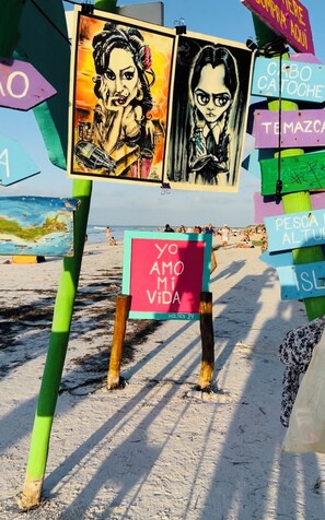 Beach nearby, white sand - Pachamama Holbox - Hostel & Private Apartments (Isla Holbox)