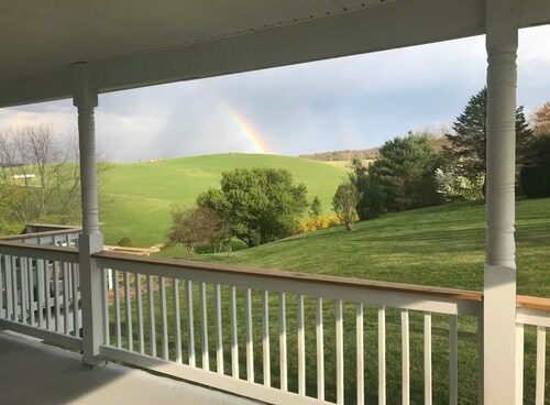 Panoramic Picturesque Home in Blue Ridge Mtns