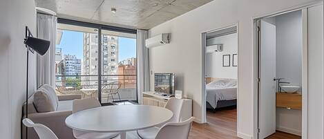 1 室のベッドルーム、アイロン / アイロン台、インターネット、ベッドシーツ