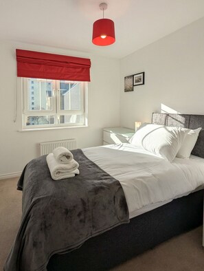 3 bedrooms, iron/ironing board, free WiFi, bed sheets
