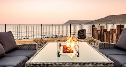 Tradition meets luxury with magnificent sea views
