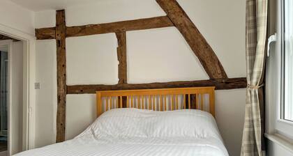 3 bedroom accommodation in Ashbourne