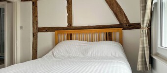 3 bedroom accommodation in Ashbourne
