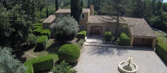 Luxury villa in provence with aircon and private pool