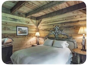8 bedrooms, iron/ironing board, WiFi, bed sheets