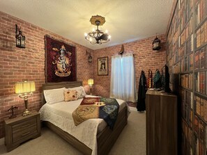 4 Schlafzimmer, Schreibtisch, Bügeleisen/Bügelbrett, Reisekinderbett