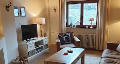 House for 8 persons. 5 bedrooms, 2 bathrooms, 3 toilets with garage/garden.