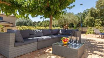 House, 5 Bedrooms, Terrace | Terrace/patio