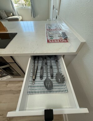 Interior - Hidden Getaway - Apartment A (Tampa)