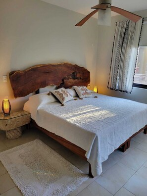 1 chambre, bureau, fer et planche à repasser, Wi-Fi gratuit