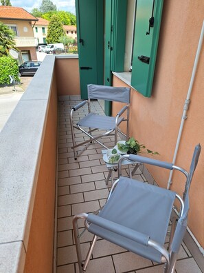Property grounds - Charming 1-bedroom apartment with AC, WiFi in delightful Mirano (Mirano)